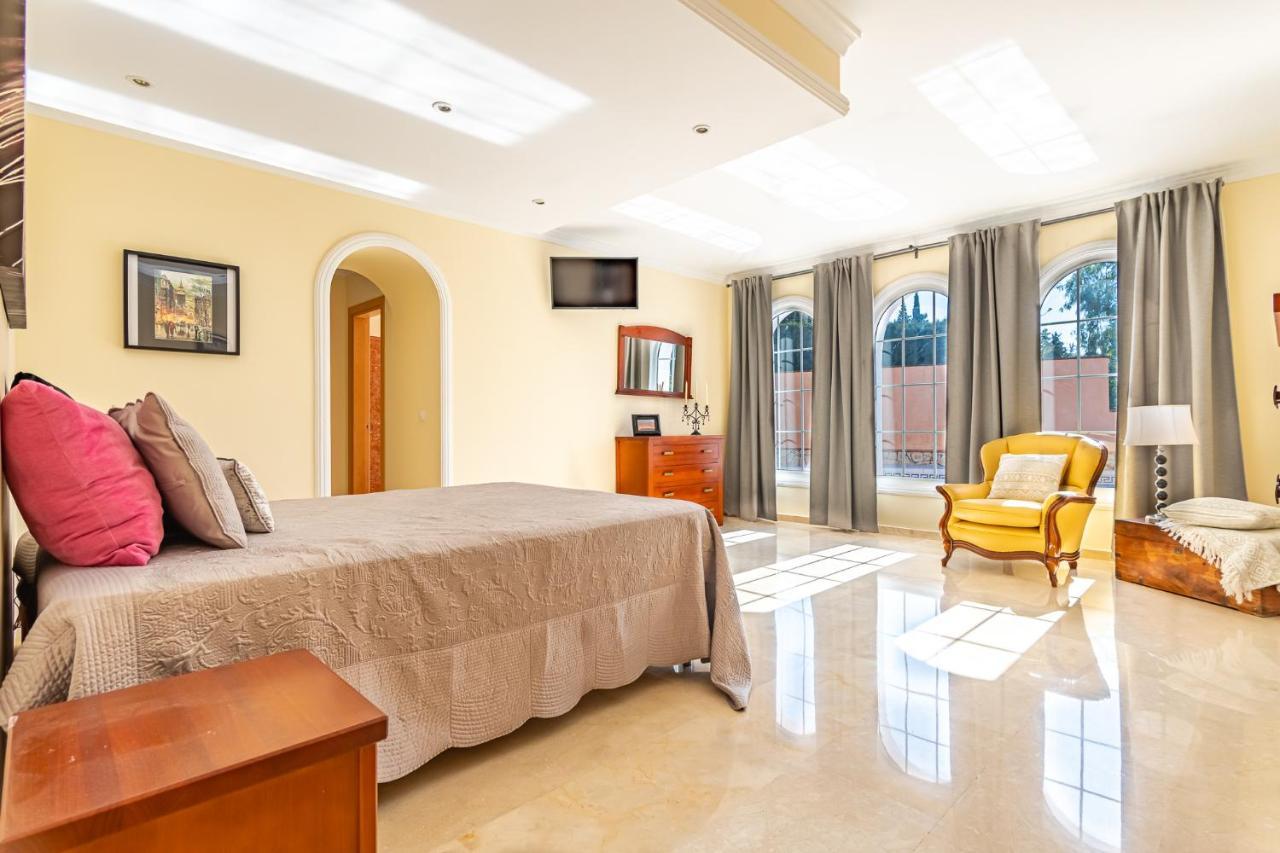 Fuengirola Villa Majestic 米哈斯 外观 照片
